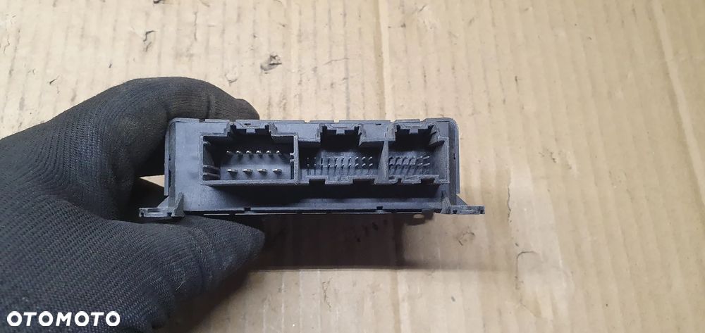 Moduł sterownik drzwi prawy przód Jeep Commander 04602621AF - 2