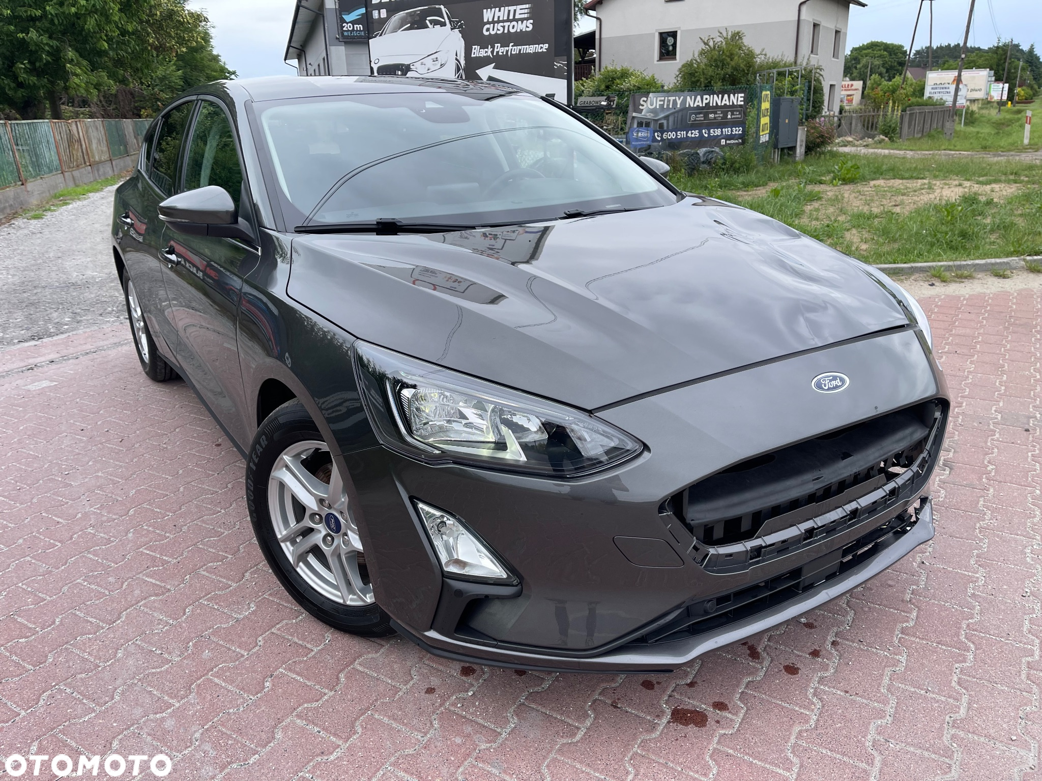 Ford Focus 1.0 EcoBoost Hybrid COOL&CONNECT - 2