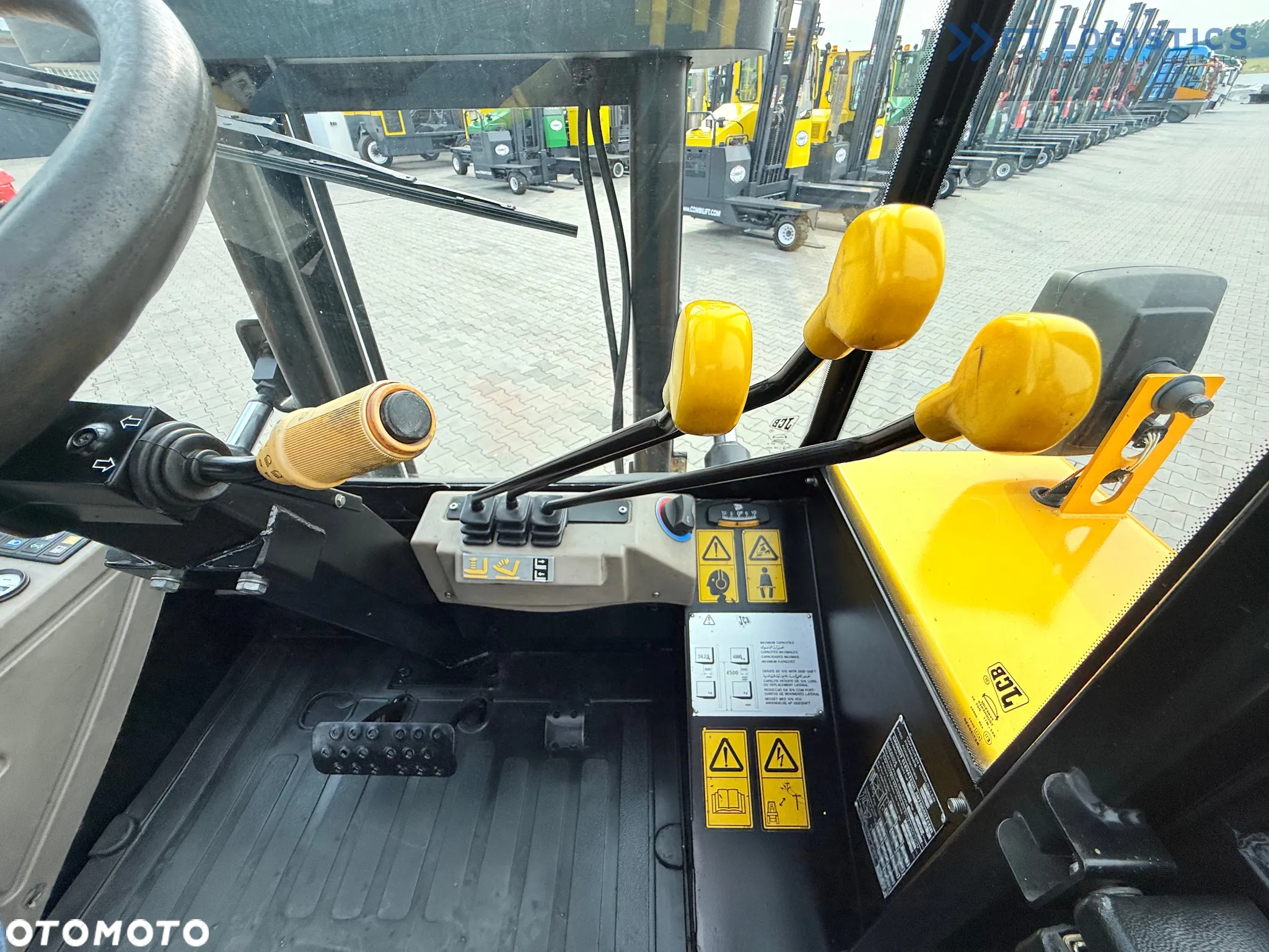 JCB 940 / DIESEL / TRIPLEX 4500MM / POZYCJONER / PRZESÓW WIDEŁ / 4T / NOWE OPONY / JAK NOWY - 37