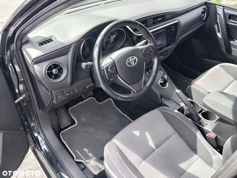 Toyota Auris - 9