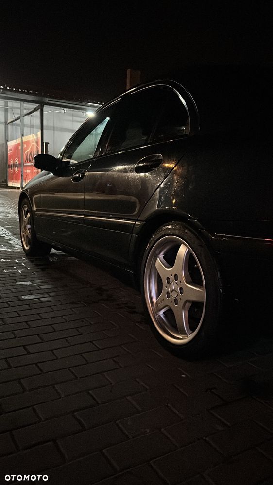 Mercedes-Benz Klasa C - 19