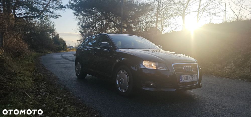 Audi A3 Sportback - 2