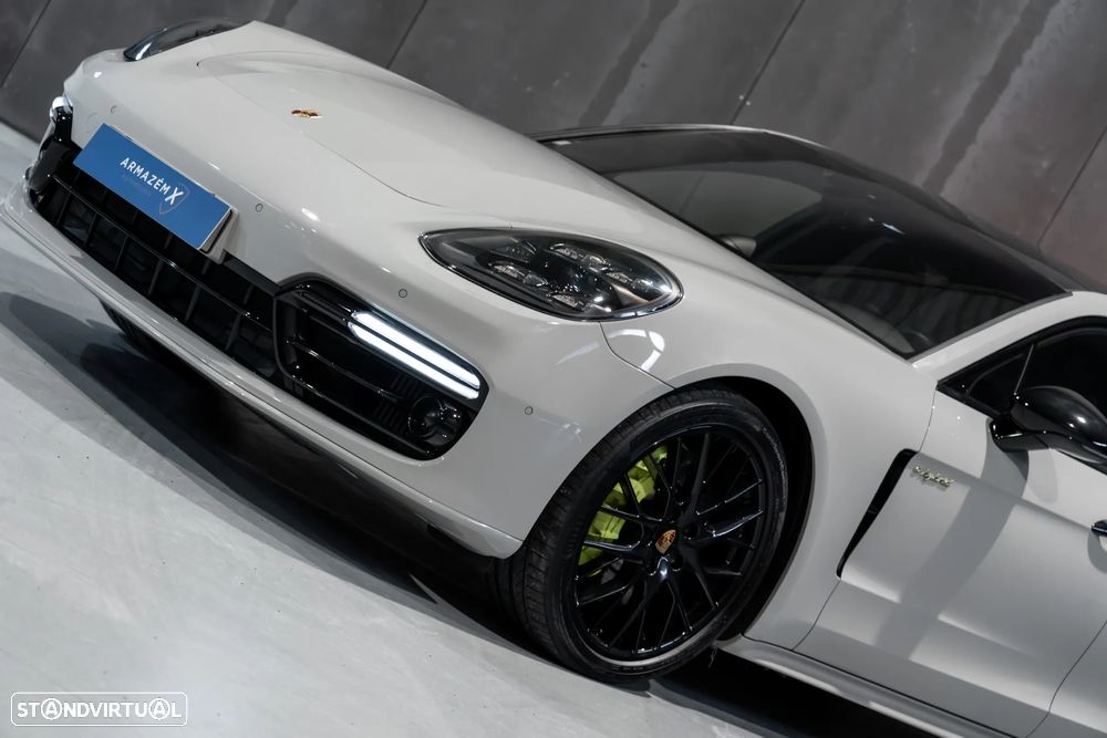 Porsche Panamera Sport Turismo - 2