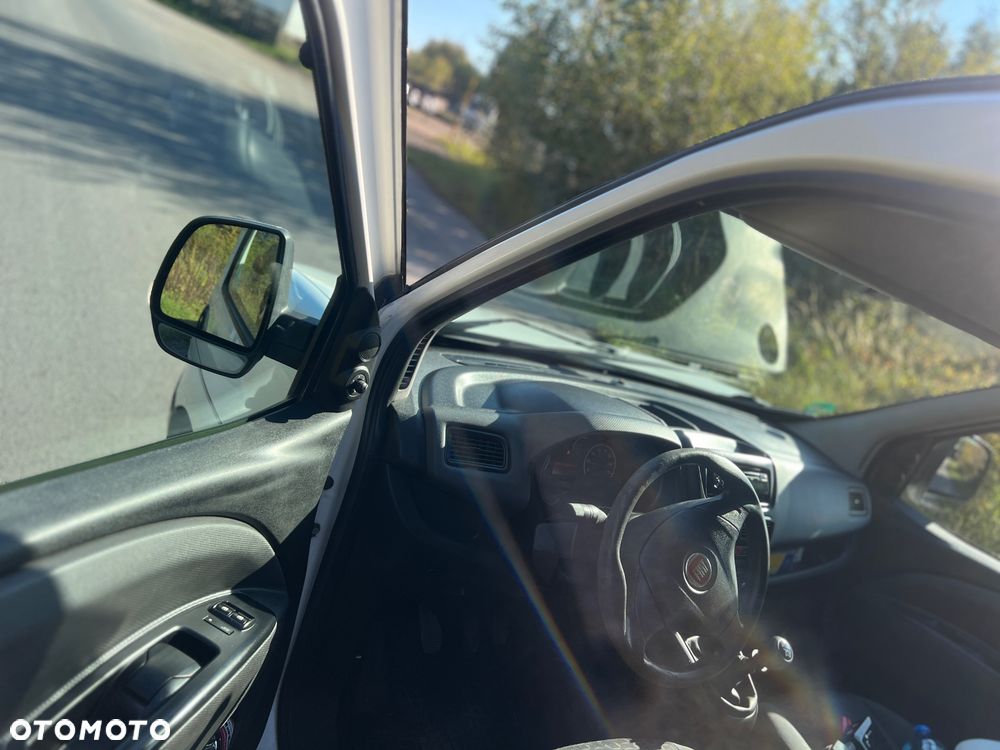 Fiat Doblo - 17