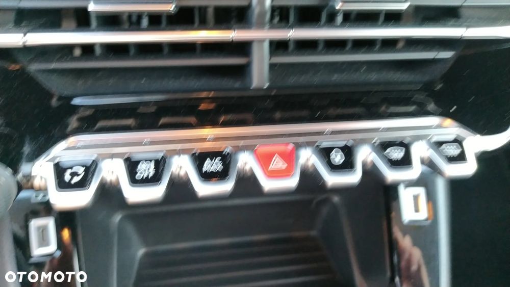 Peugeot 208 1.2 PureTech GPF Allure S&S - 35