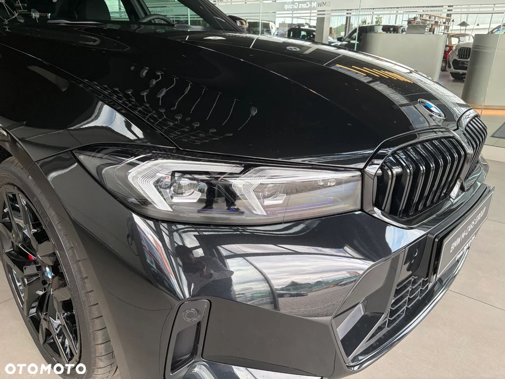 BMW Seria 3 320d mHEV - 10