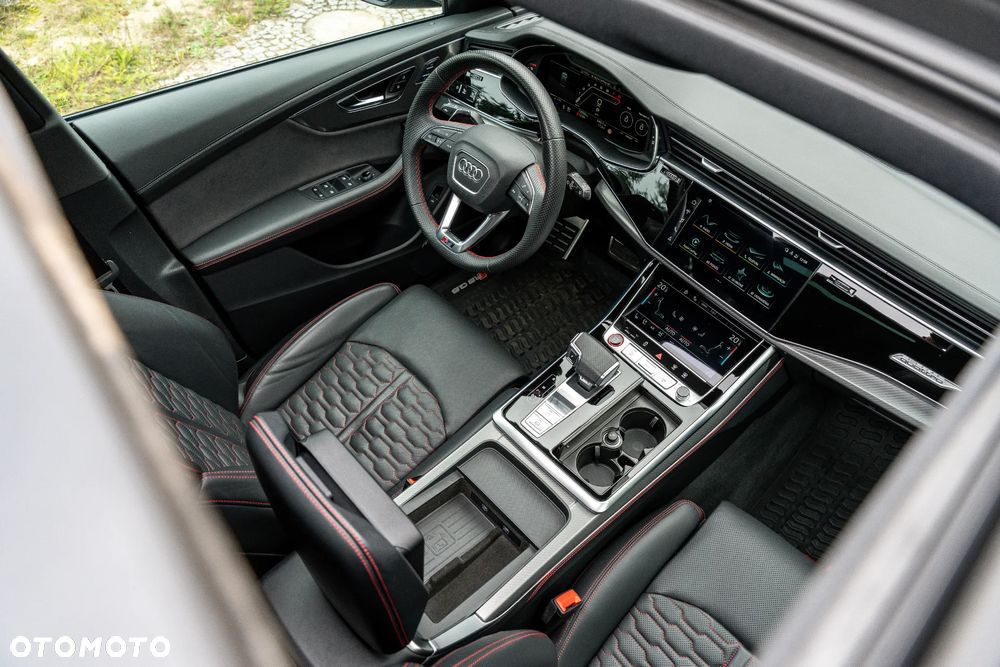 Audi RS Q8 - 34