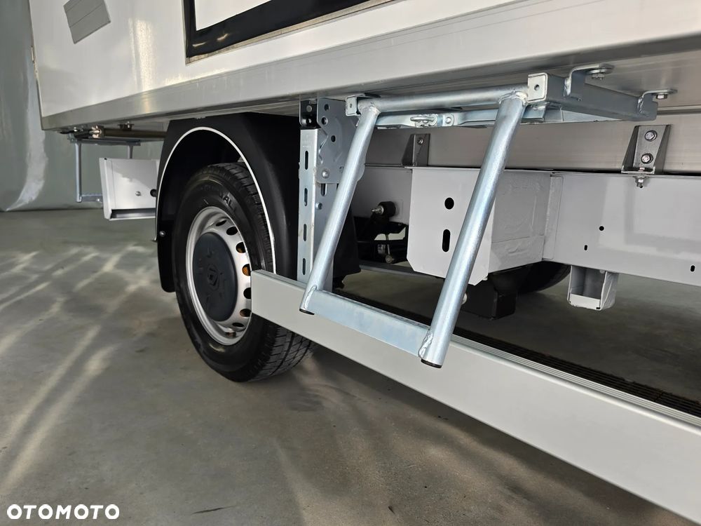 Renault MASTER IGLOOCAR -30*C +25*C ZANOTTI Z350 ŁADOWNOŚĆ 720Kg WZMOCNIONE TYLNE ZWIESZENIE 69 TYŚ Km SERWIS DO OSTATNIEGO Km ASO RENO NA GWARANCJI  BOGATA OPCJA WYPOSAŻENIA FOTEL KIEROWCY PNEŁMATYCZNY TEMPOMAT KLIMA HALOGENY KAMERA COFANIA SALON PL STAN NOWY NOWY NOWY - 24