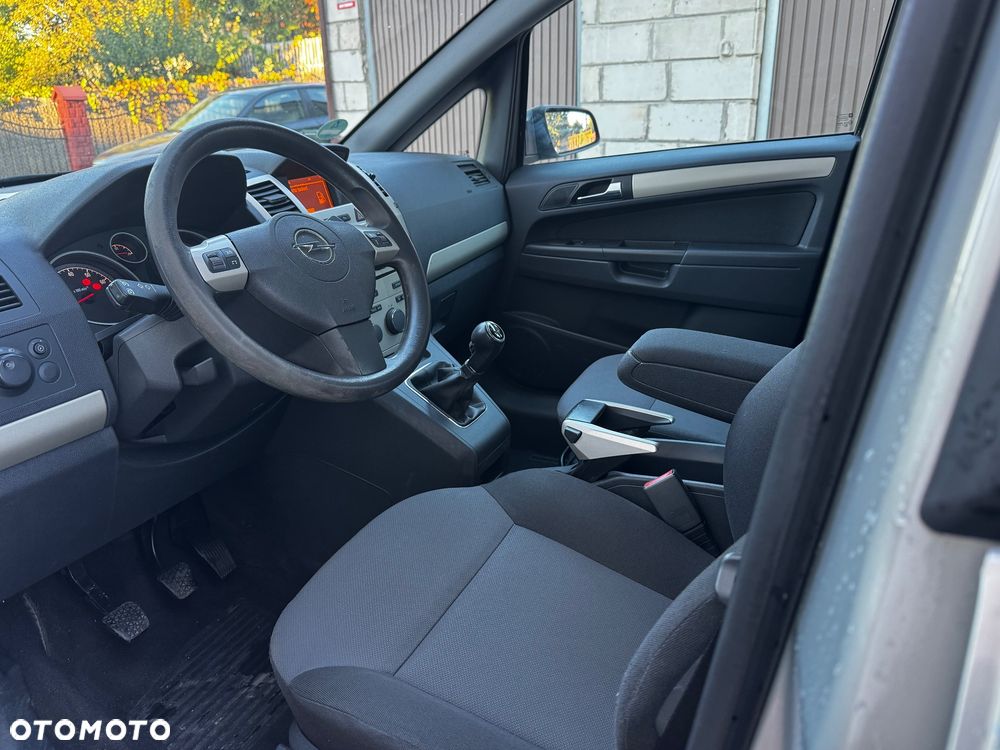 Opel Zafira - 7