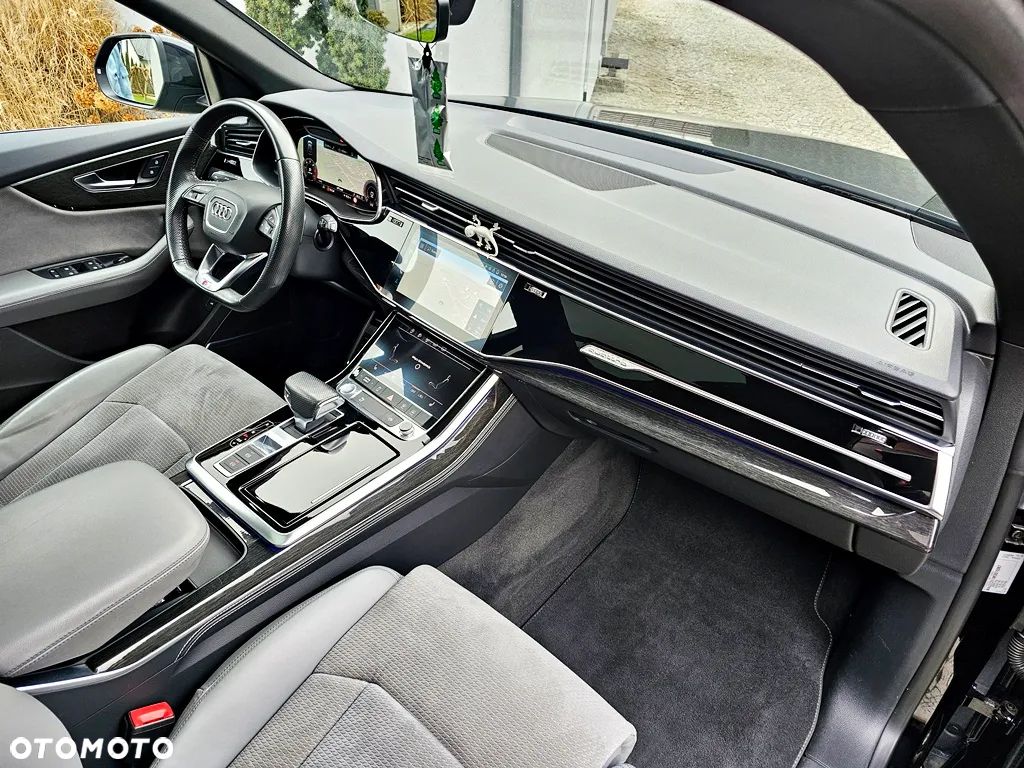 Audi Q8 - 14