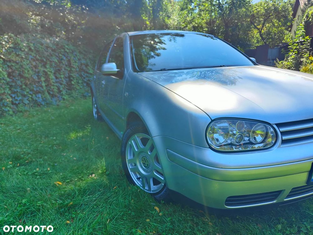 Volkswagen Golf - 3