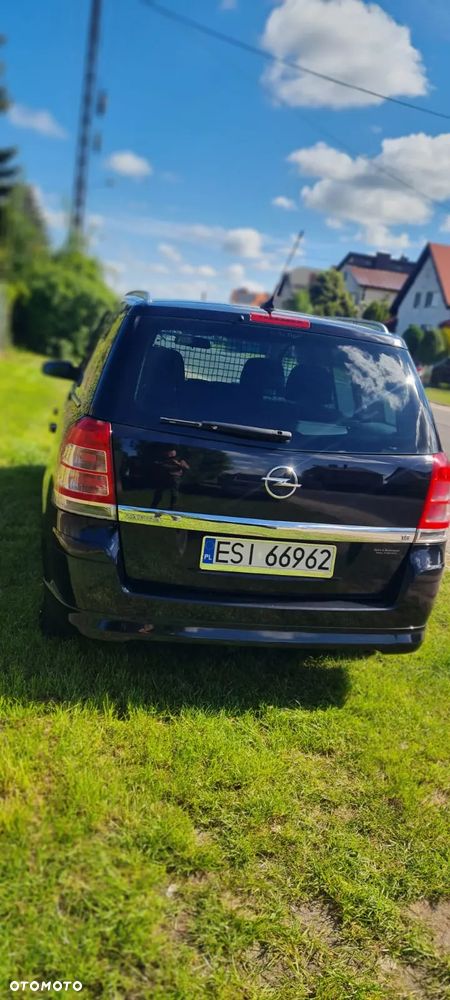 Opel Zafira - 12