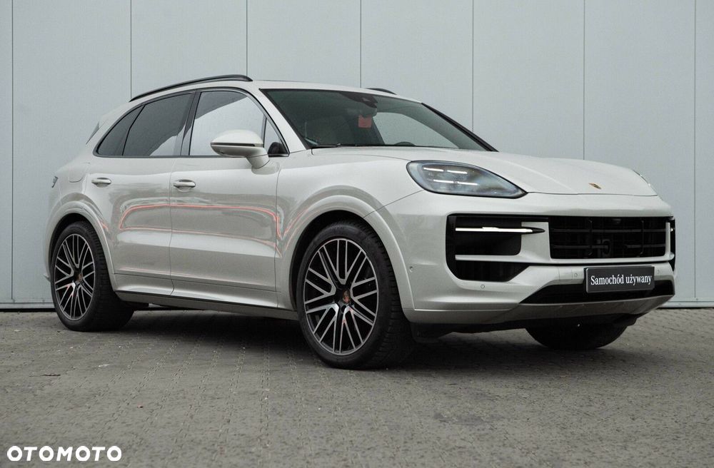 Porsche Cayenne - 4