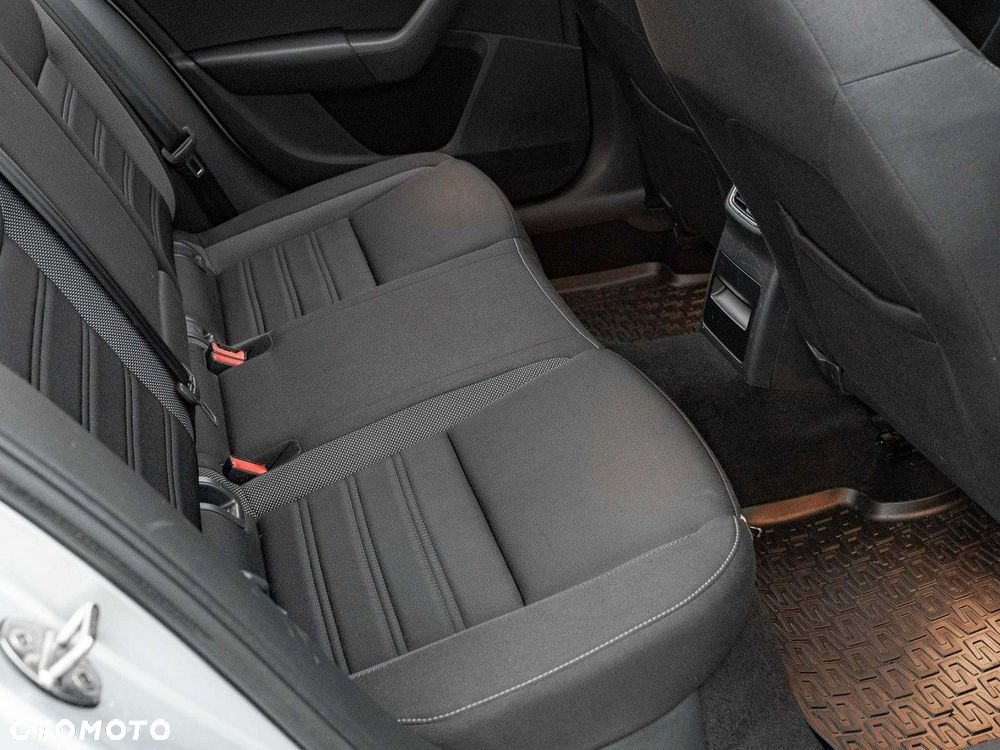 Skoda Octavia 2.0 TDI SCR Ambition DSG - 30
