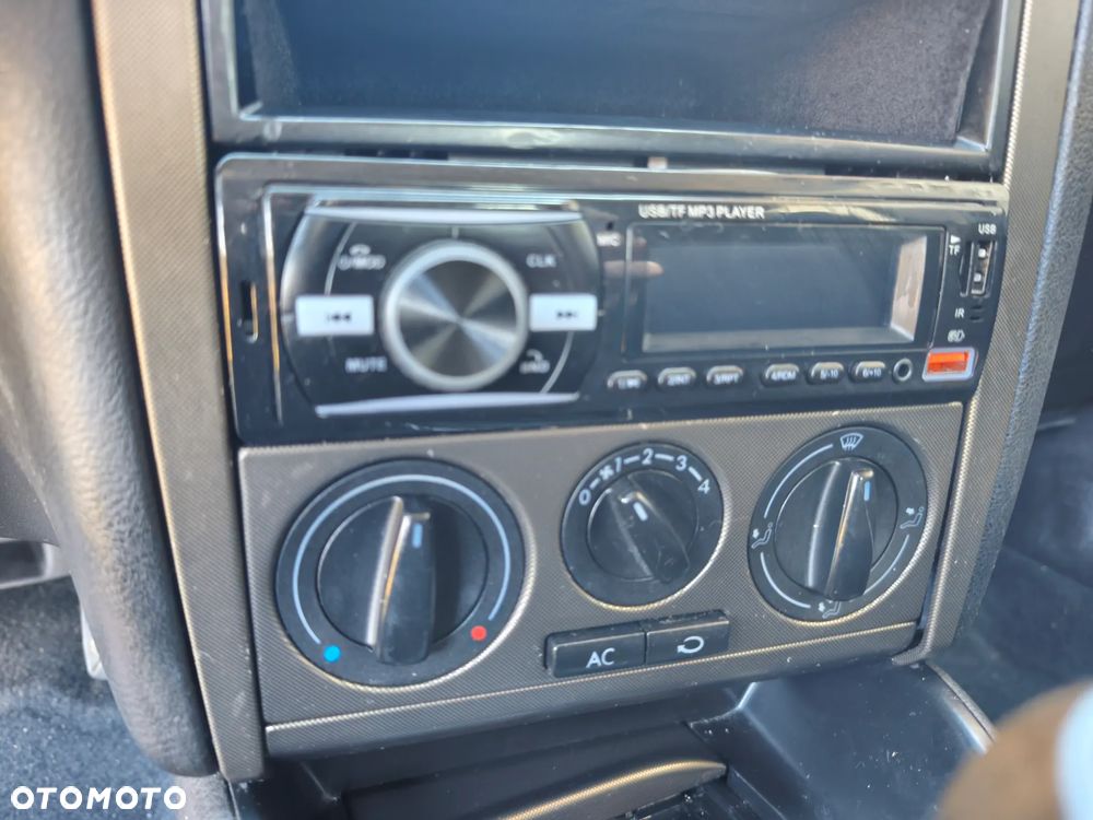 Volkswagen Golf - 19