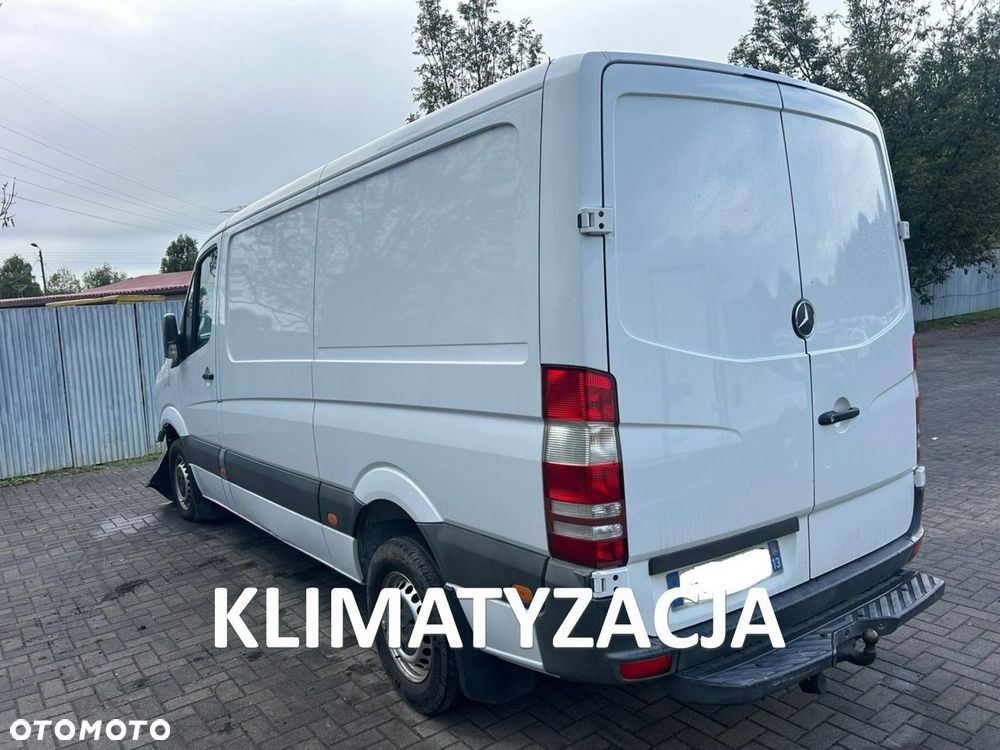 Mercedes-Benz Sprinter - 1