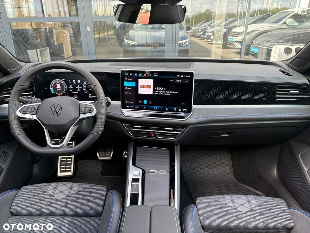 Volkswagen Passat Variant 2.0 TDI SCR R-Line Plus DSG - 10