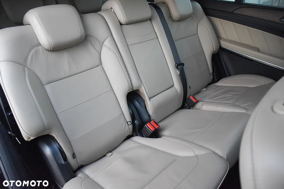Mercedes-Benz GL 350 BlueTec 4-Matic - 34