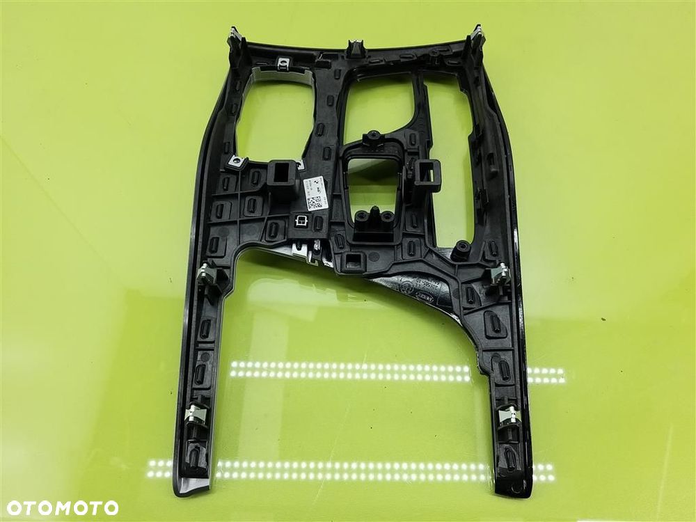 DEKOR RAMKA TUNELU ŚRODKOWEGO BMW SERIA 5 G30 G31 G32 17-24 R 9370804 - 2