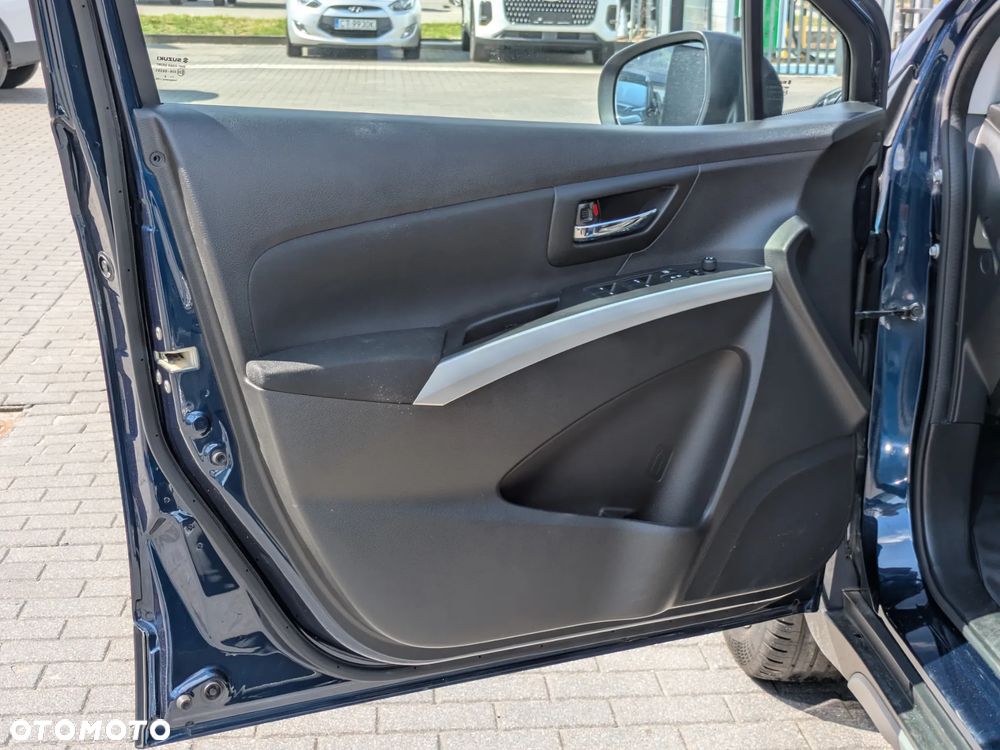 Suzuki SX4 - 9