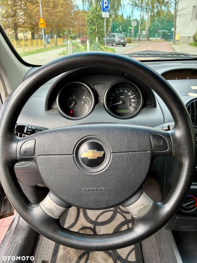 Chevrolet Aveo 1.2 Premium - 10
