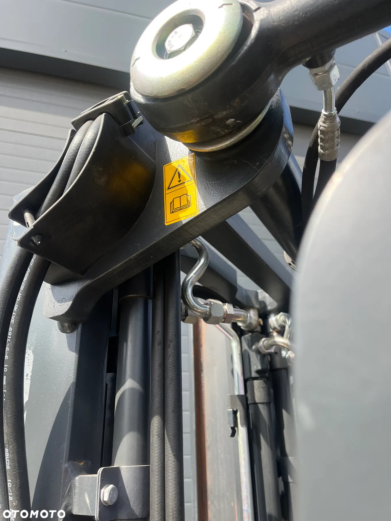 Linde H18T 391 Gaz LPG TRIPLEX Pełna kabina WAGA Pozycjoner Przesuw Oświetlenie drogowe - 31