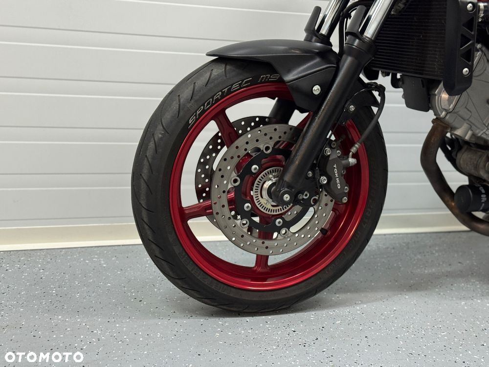 Suzuki SV - 19