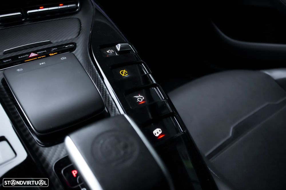 Mercedes-Benz AMG GT 53 4Matic+ - 23