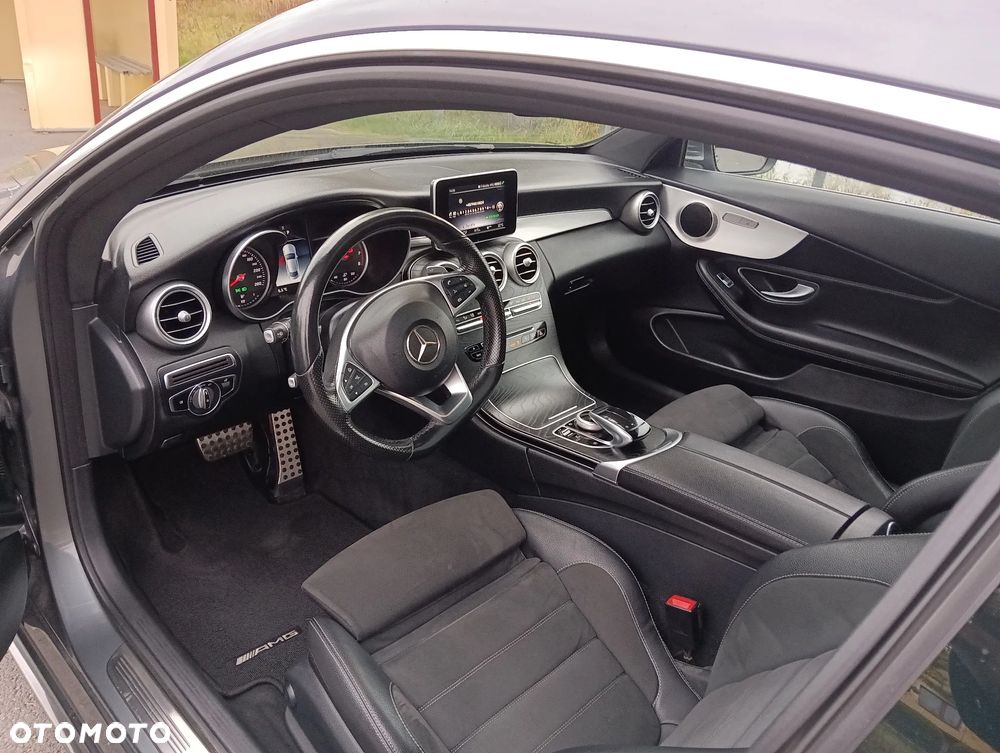 Mercedes-Benz Klasa C 250 Coupe 9G-TRONIC AMG Line - 13