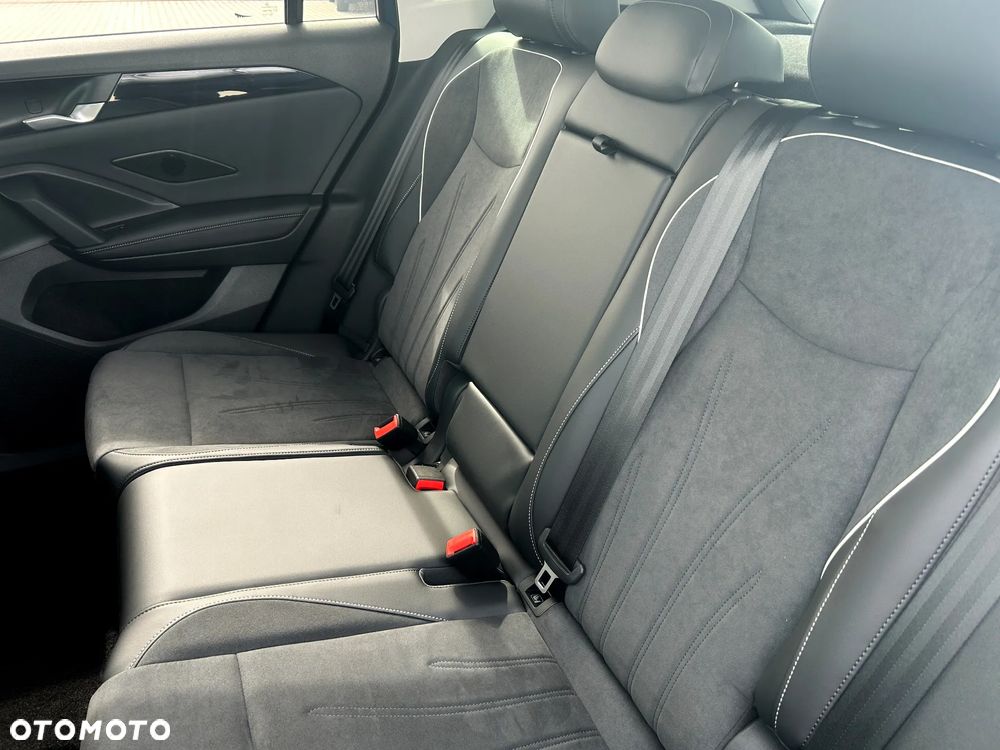 Volkswagen Tiguan 1.5 eHybrid PHEV 150kW Elegance DSG - 27