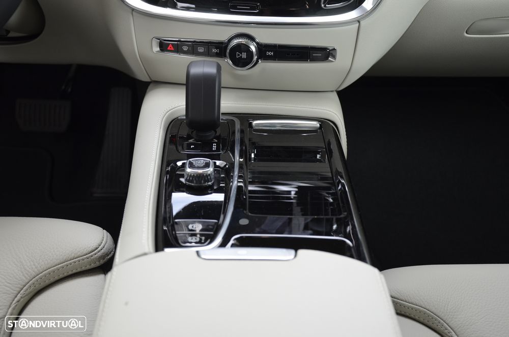 Volvo V60 2.0 T6 AWD TE Plus Dark - 30