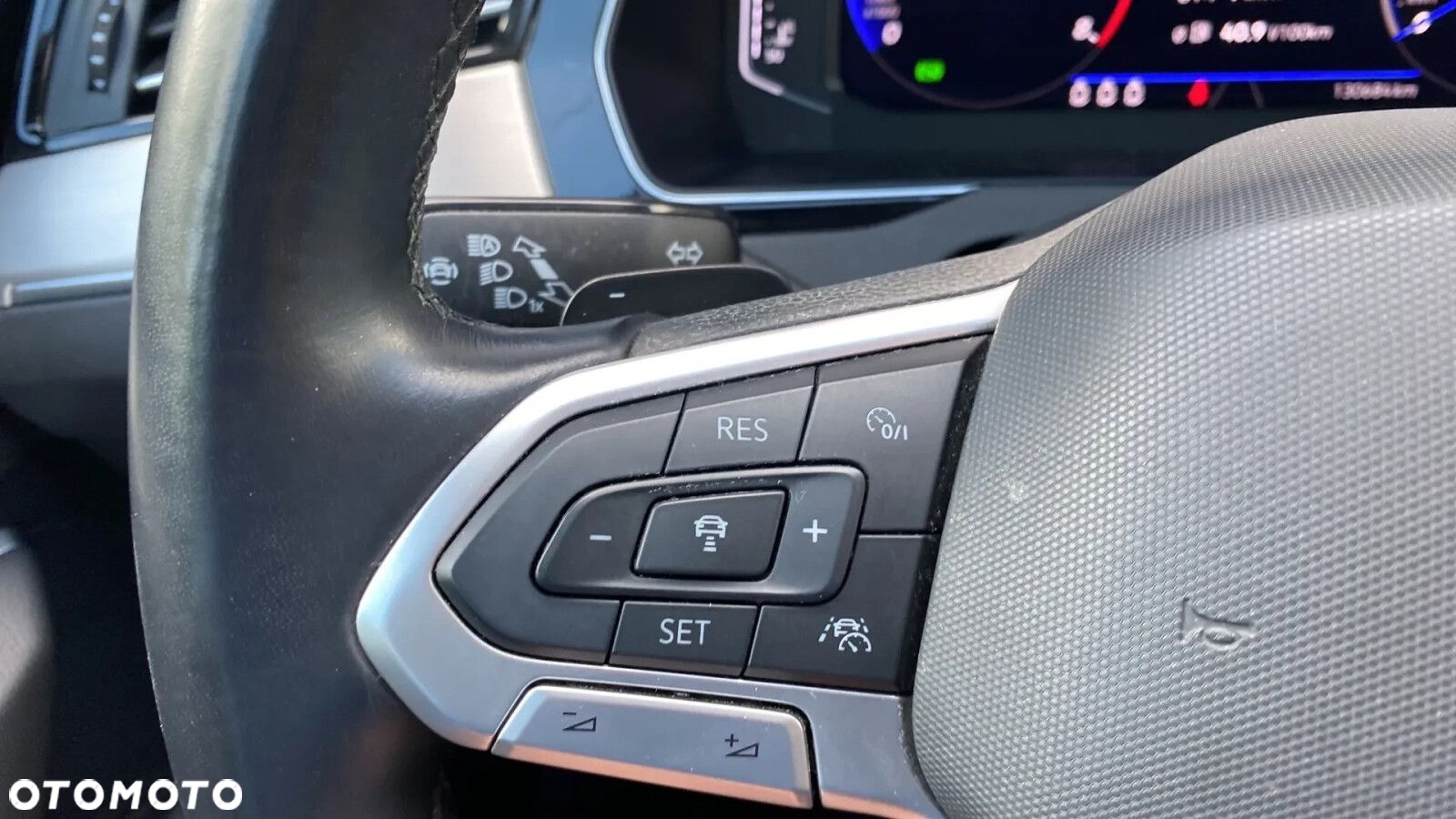 Volkswagen Passat - 22