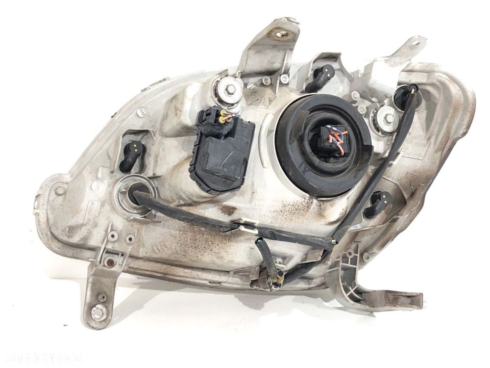 REFLEKTOR PRAWY PRZÓD  DAIHATSU CUORE VI (L251, L250_, L260_) 2003 - 2022 1.0 43 kW [58 KM] benzyna - 2