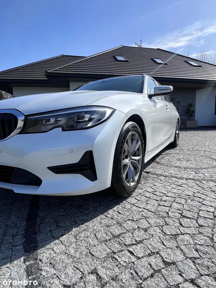 BMW Seria 3 318i Advantage - 8
