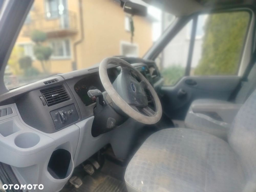 Ford TRANSIT TOURNEO - 6