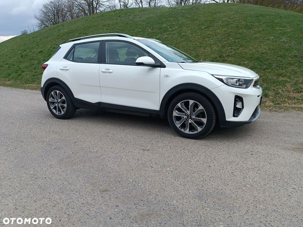 Kia Stonic 1.6 CRDi SCR L - 1