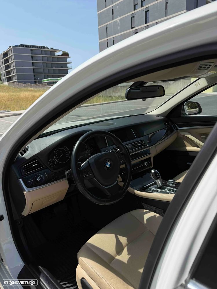 BMW 520 i Auto - 11