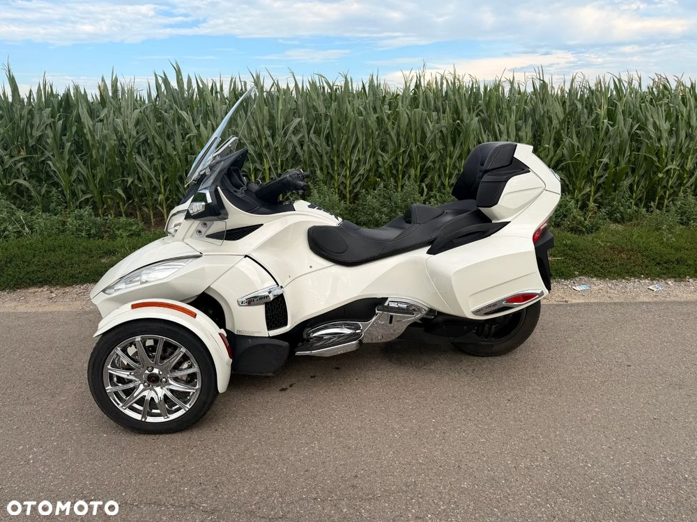 Can-Am Spyder - 8