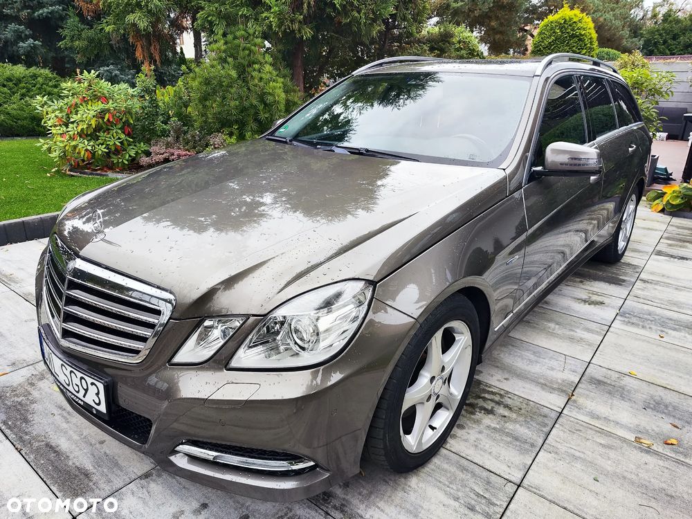 Mercedes-Benz Klasa E 350 CDI 4-Matic BlueEff Avantgarde - 1