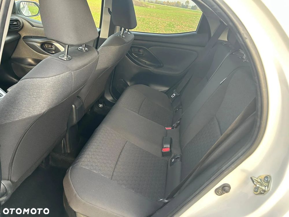 Toyota Yaris Hybrid 1.5 Executive - 17