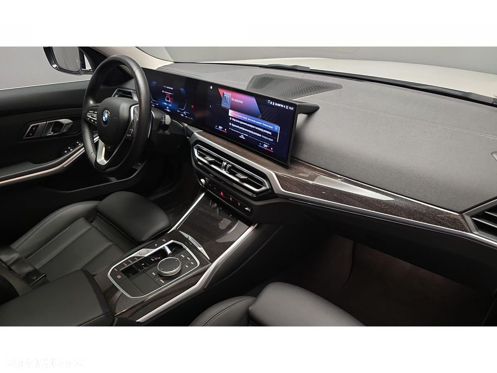 BMW Seria 3 320d xDrive mHEV M Sport - 27