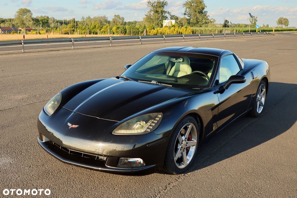 Chevrolet Corvette - 4