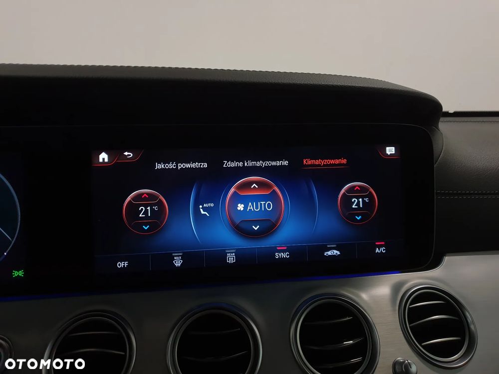 Mercedes-Benz Klasa E 300 de 4Matic 9G-TRONIC AMG Line - 18