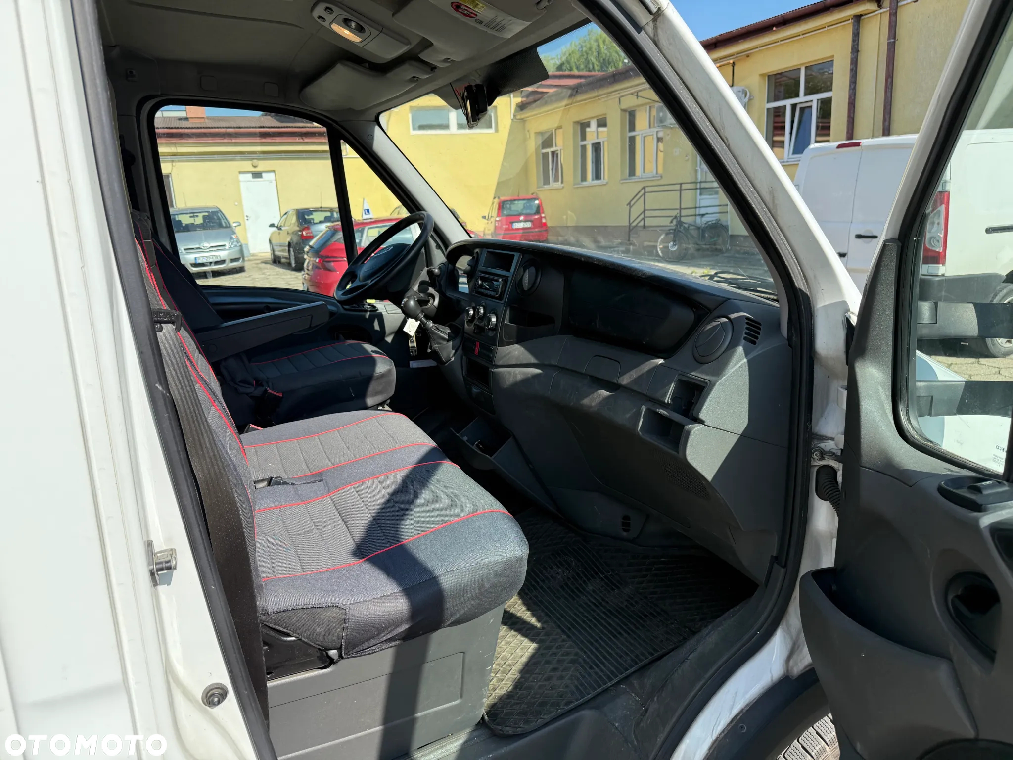 Iveco DAILY - 12