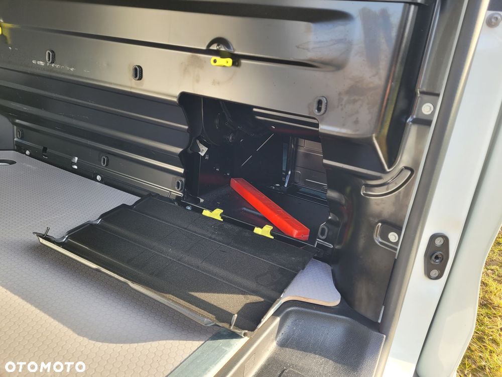 Peugeot Expert L3 Webasto, Hak 2.5T Kamera 360 - 22