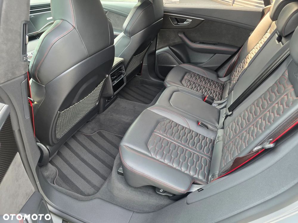 Audi RS Q8 TFSI Quattro Tiptronic - 24