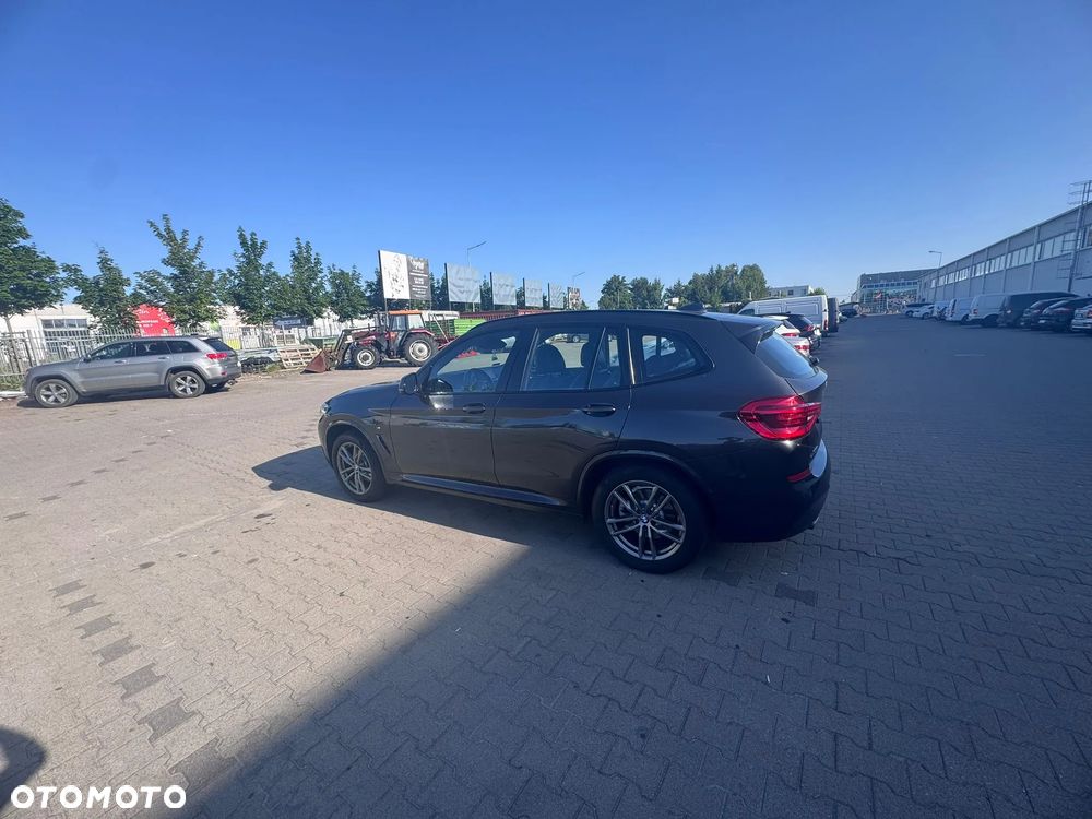 BMW X3 xDrive20i mHEV - 9