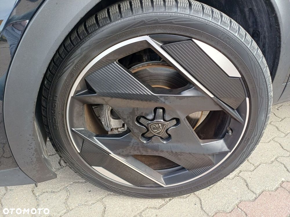 Peugeot 408 - 9