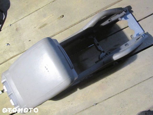 porsche cayenne 2005r szara skóra podłokietnik schowek szary - 1