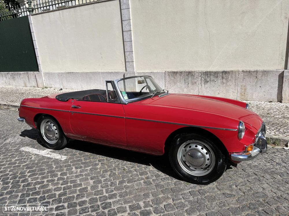 MG MGB - 16